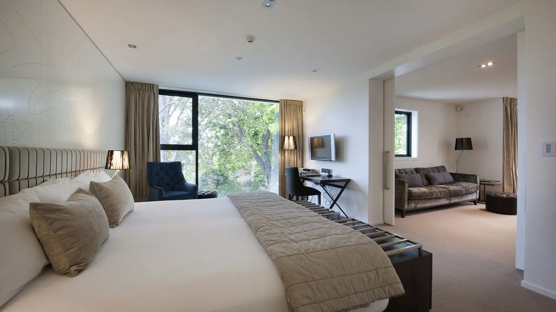 The George Hotel Christchurch
