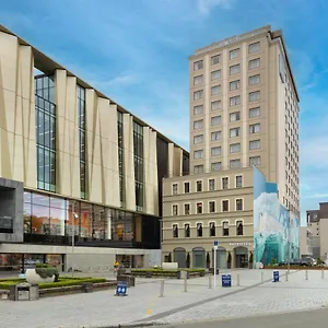 Novotel Cathedral Square Hotel